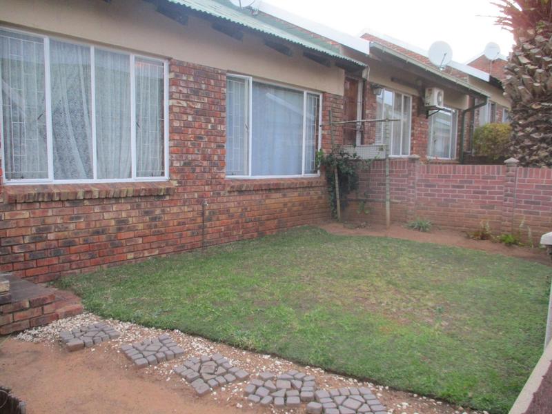 2 Bedroom Property for Sale in Uitsig Free State